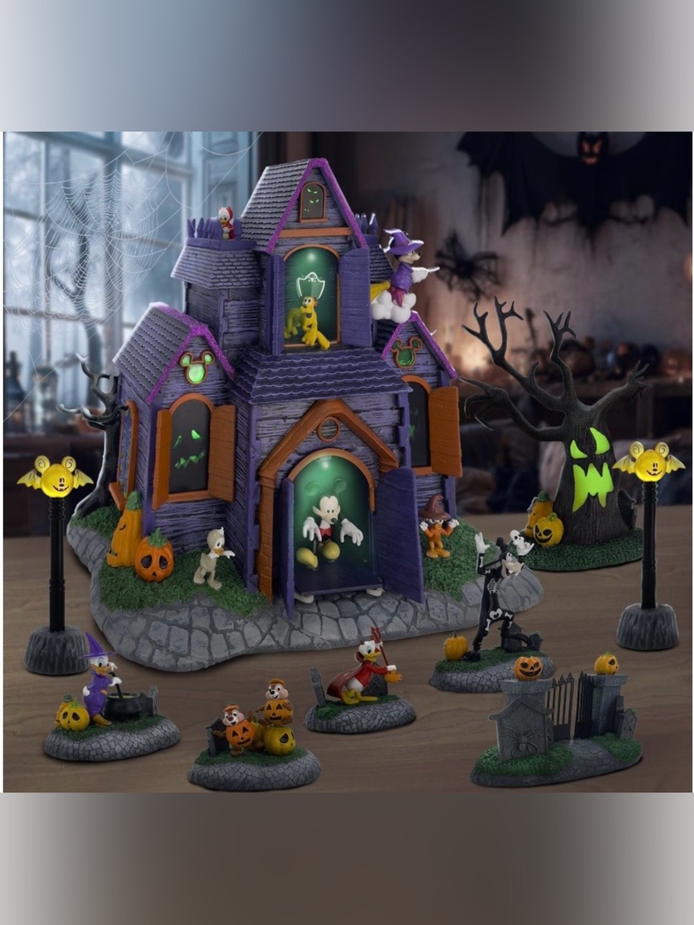Disney Mickey & Friends Haunted House Halloween Village